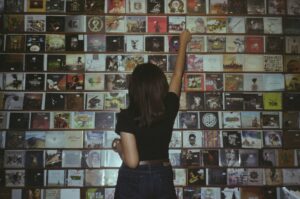 cd ベスト盤 コンピレーション 複数アルバムから選ぶ イメージ