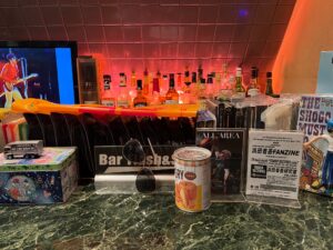 浜田省吾ファンが集まる新宿のBAR FLASH AND SHADOW